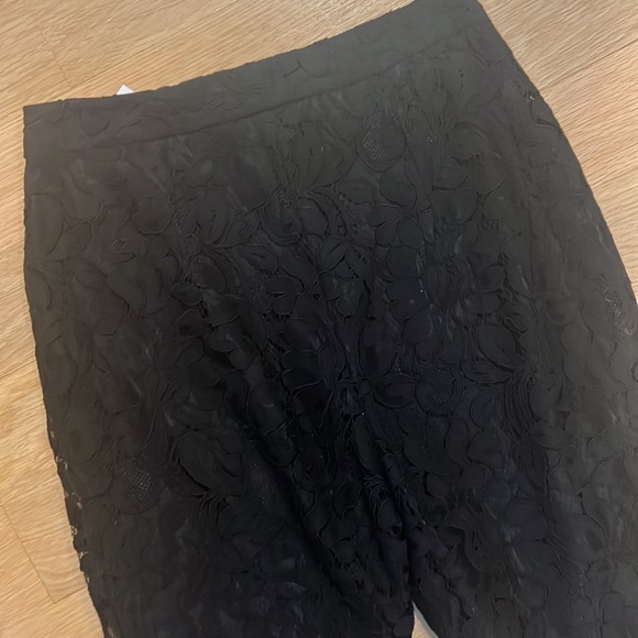 Wayf NWT Lace Cropped Pants Small - Picture 5 of 6